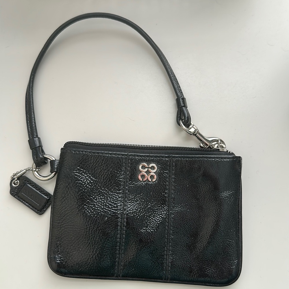 COACH wristlet - LIKE NEW!